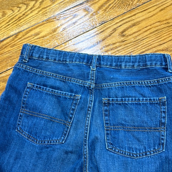 Children’s Place denim shorts. Boys 14 Husky.  Elastic cinch.  Great condition. - Picture 6 of 9